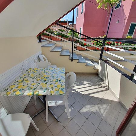 Residence Olivotti Finale Ligure Buitenkant foto