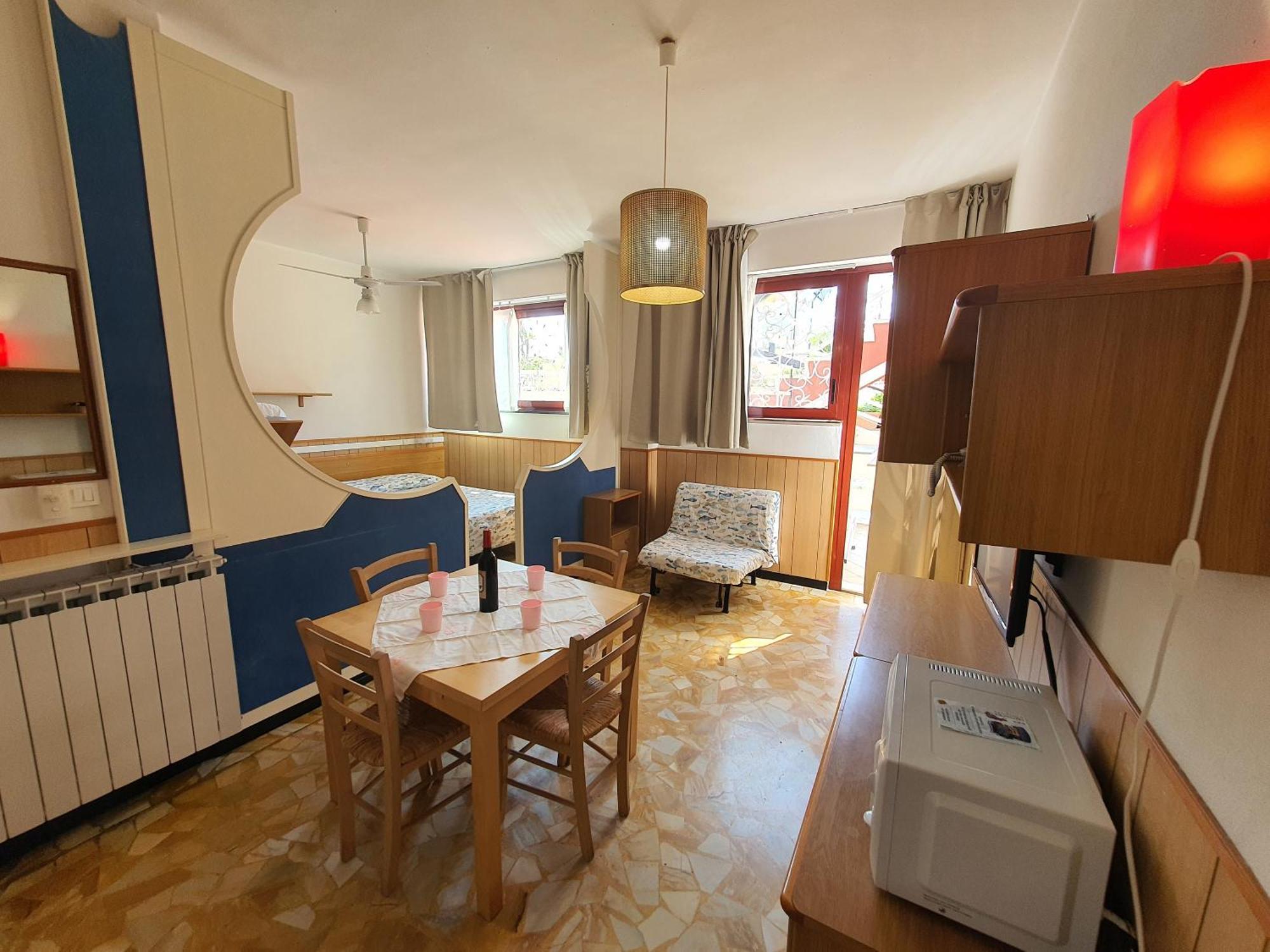 Residence Olivotti Finale Ligure Buitenkant foto