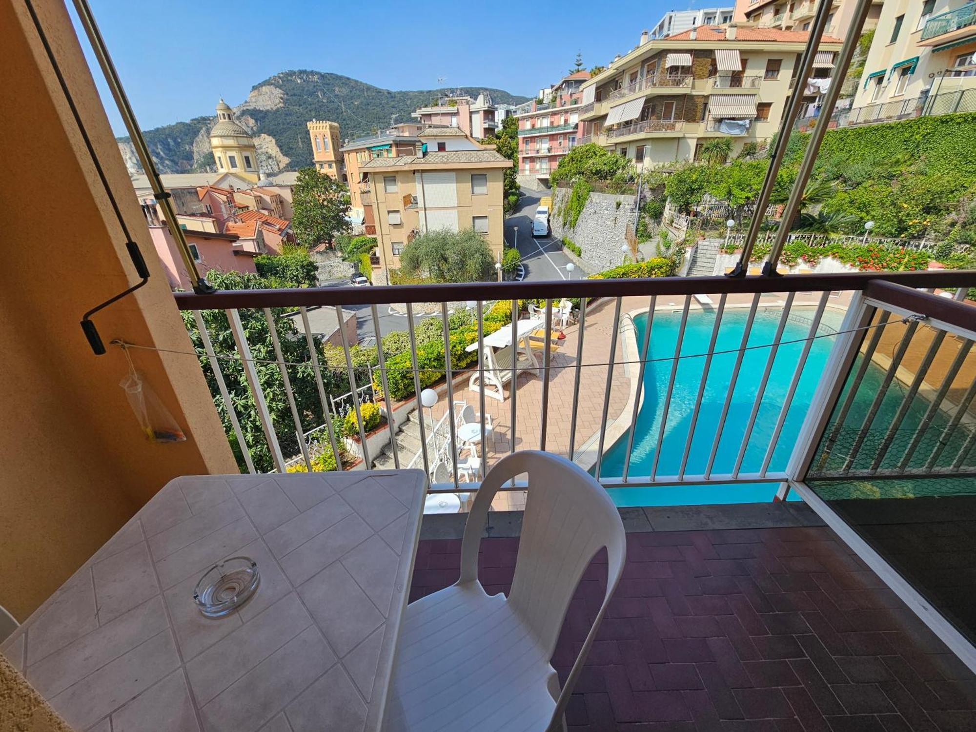 Residence Olivotti Finale Ligure Buitenkant foto