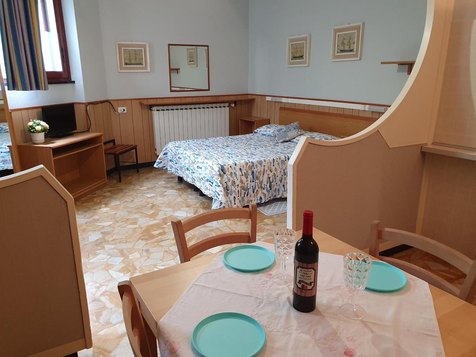 Residence Olivotti Finale Ligure Buitenkant foto