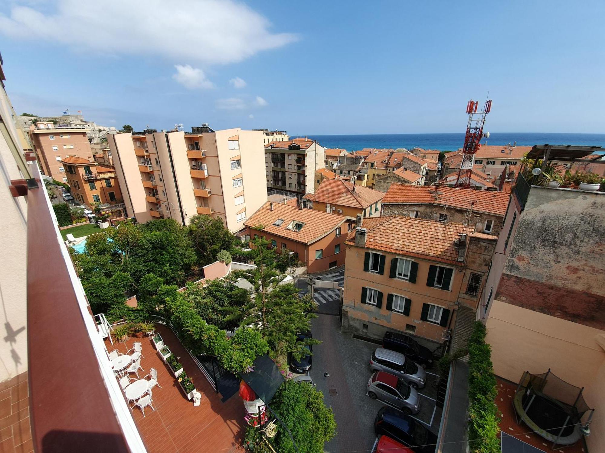Residence Olivotti Finale Ligure Buitenkant foto