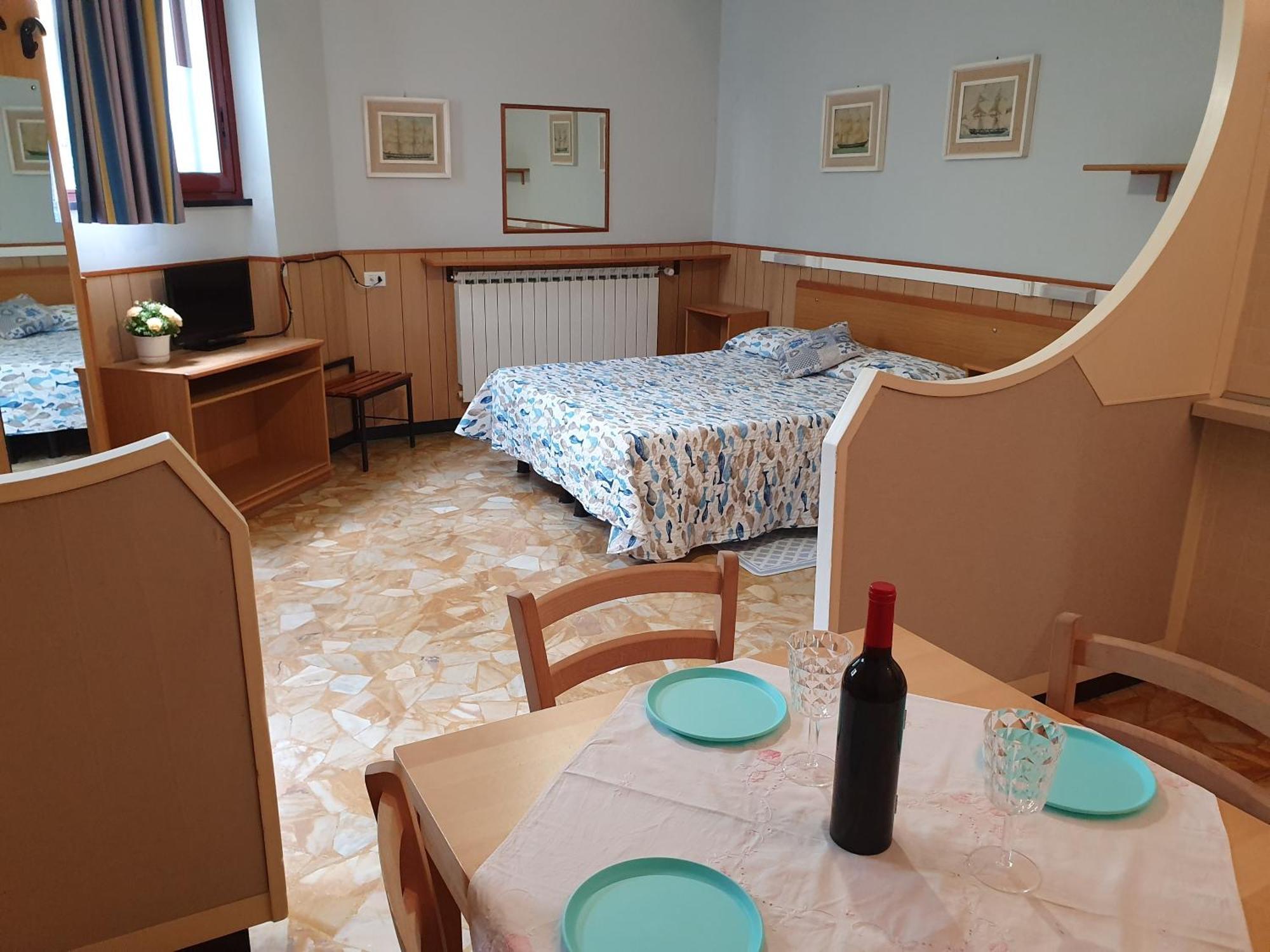 Residence Olivotti Finale Ligure Buitenkant foto