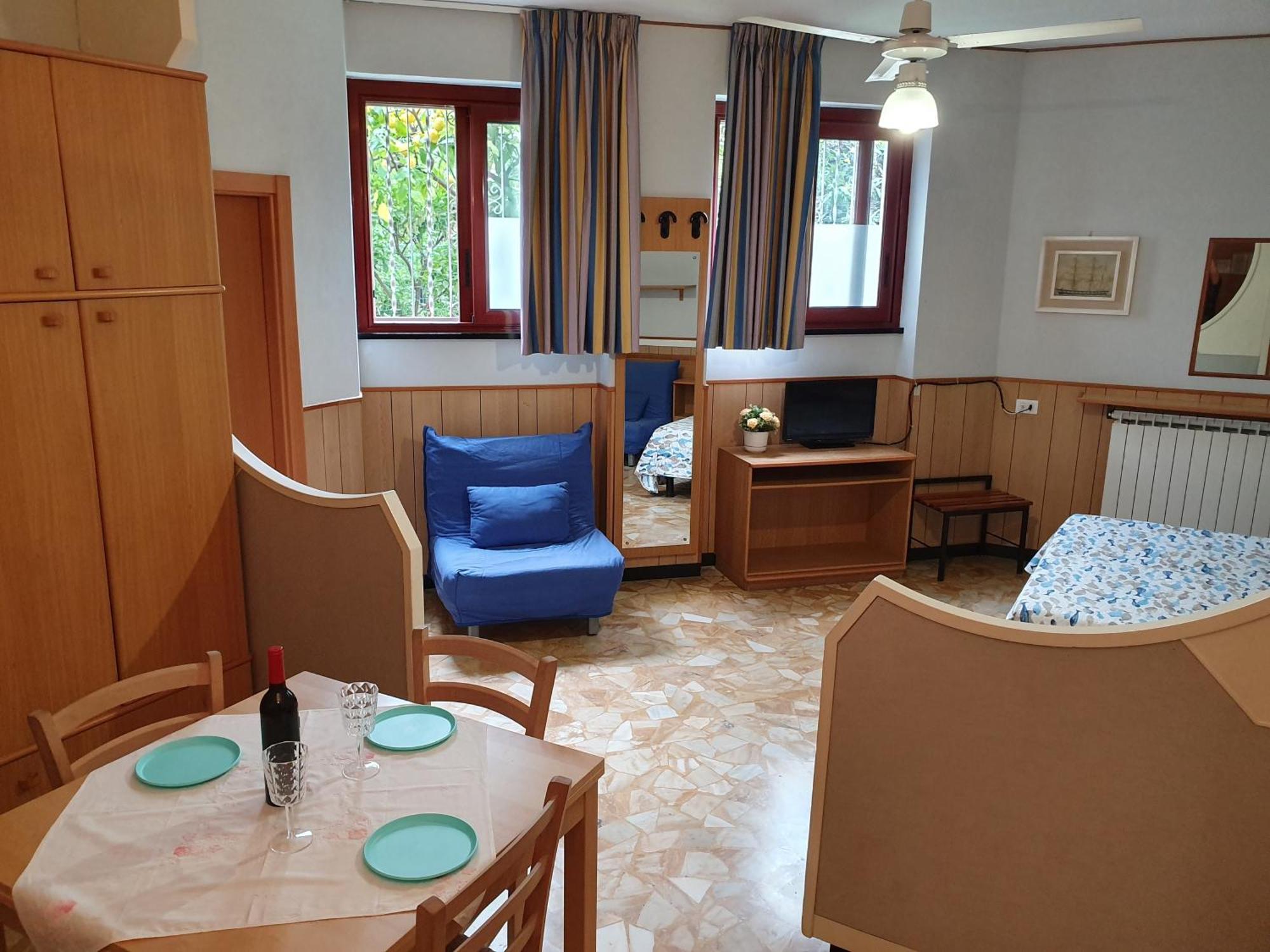 Residence Olivotti Finale Ligure Buitenkant foto