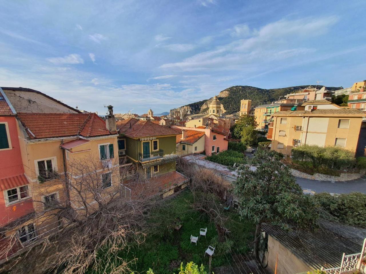 Residence Olivotti Finale Ligure Buitenkant foto