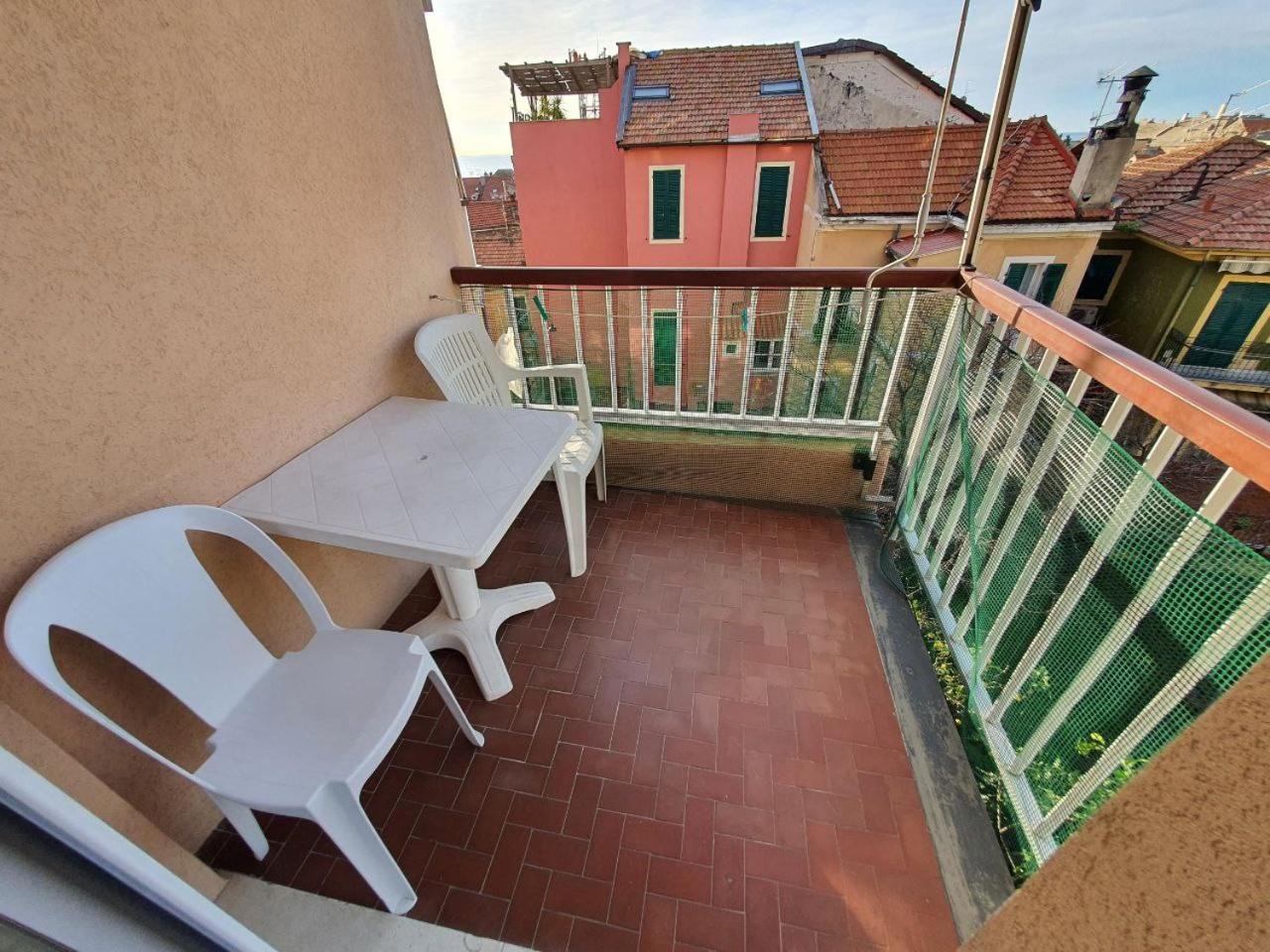 Residence Olivotti Finale Ligure Buitenkant foto